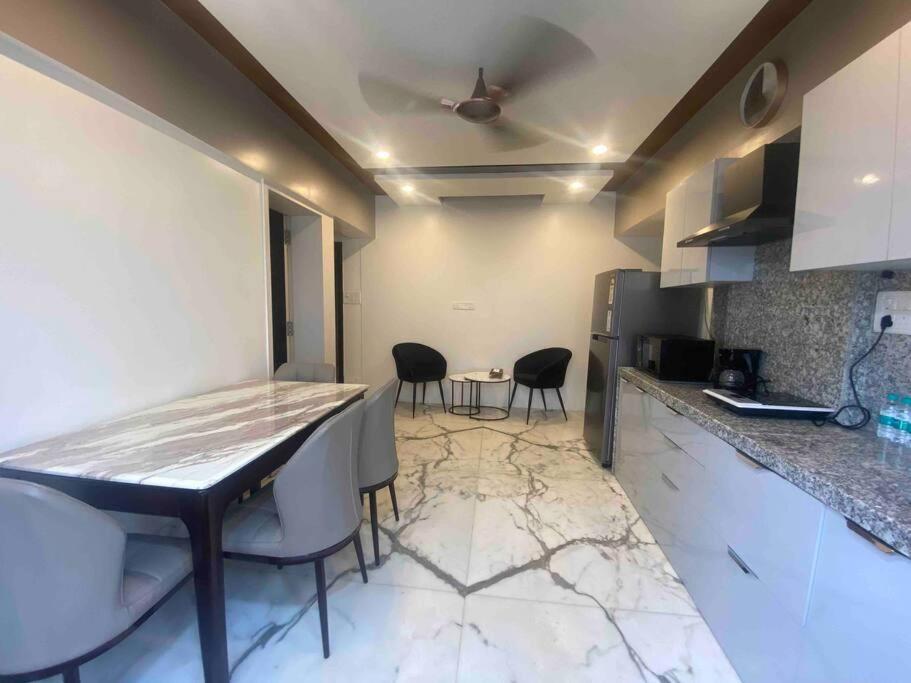 Bandra'S Prime Luxurious 2 Bhk Apartment Mumbai Exterior photo