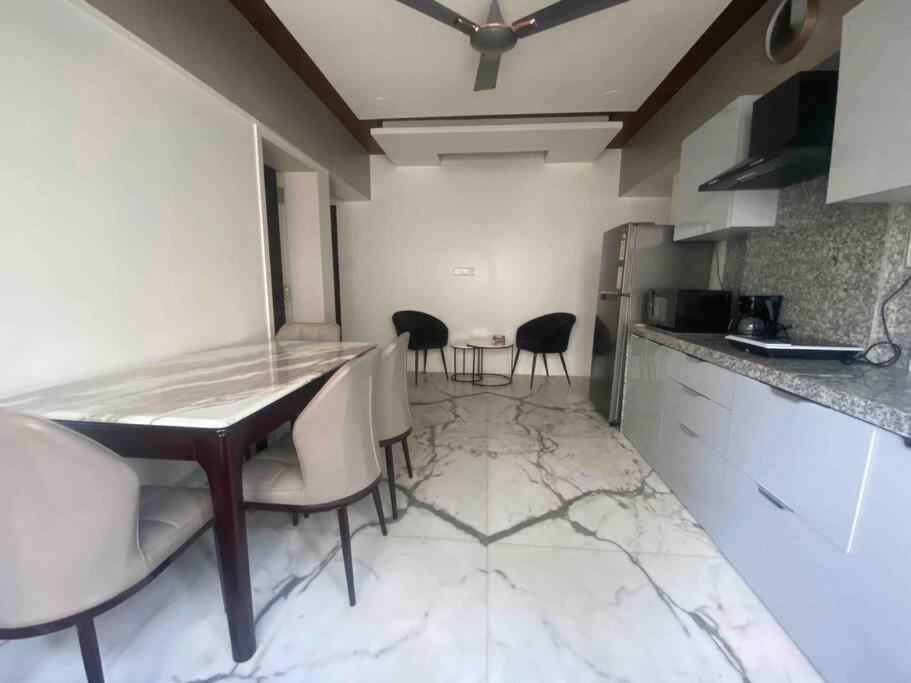 Bandra'S Prime Luxurious 2 Bhk Apartment Mumbai Exterior photo